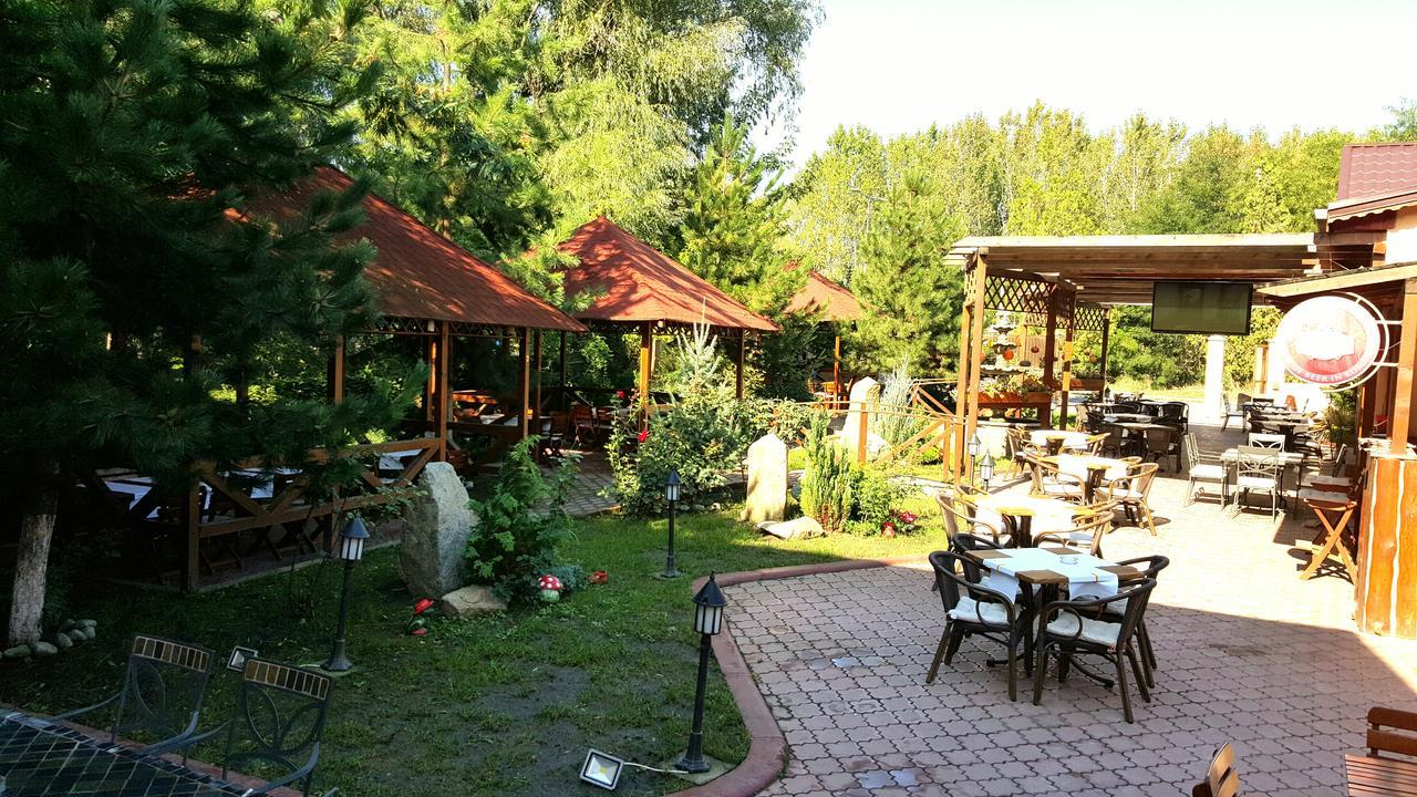Motel La Salcii Calarasi  Zewnętrze zdjęcie